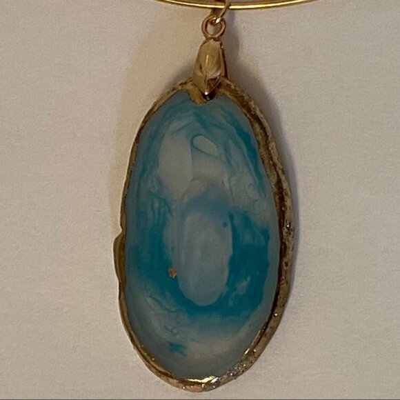 NECKLACE CHOKER GOLD TONE 15” WIRE BLUE PENDANT GEODE LOOK - Picture 5 of 6